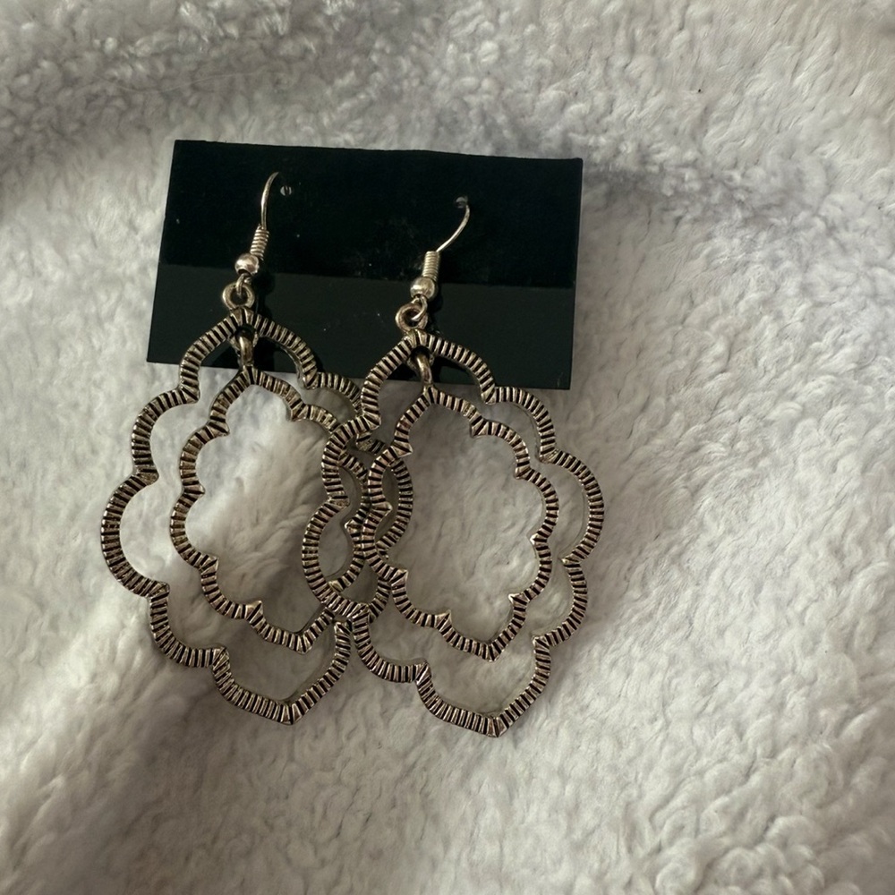 2/$10 Dangle Pierced Earrings NWT